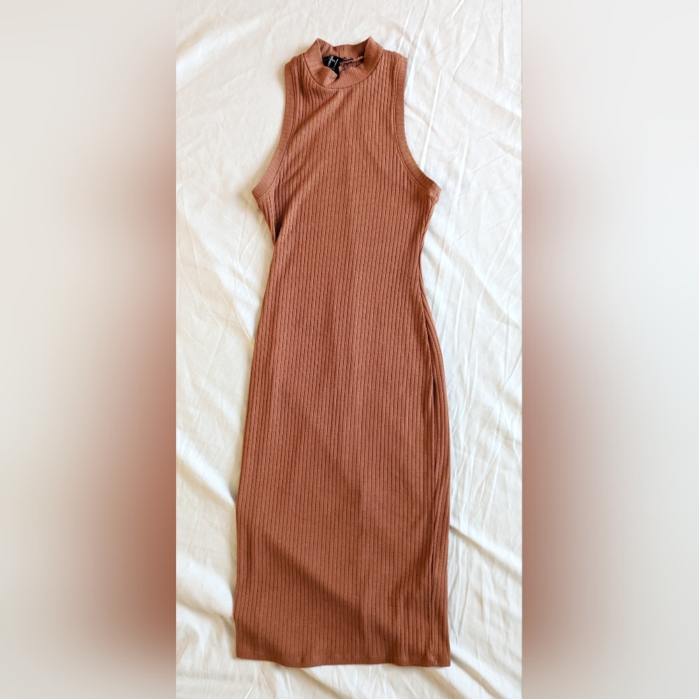 3 FOR $20 Great condition Forever 21 Mock Neck Midi Sweater Dress Small
